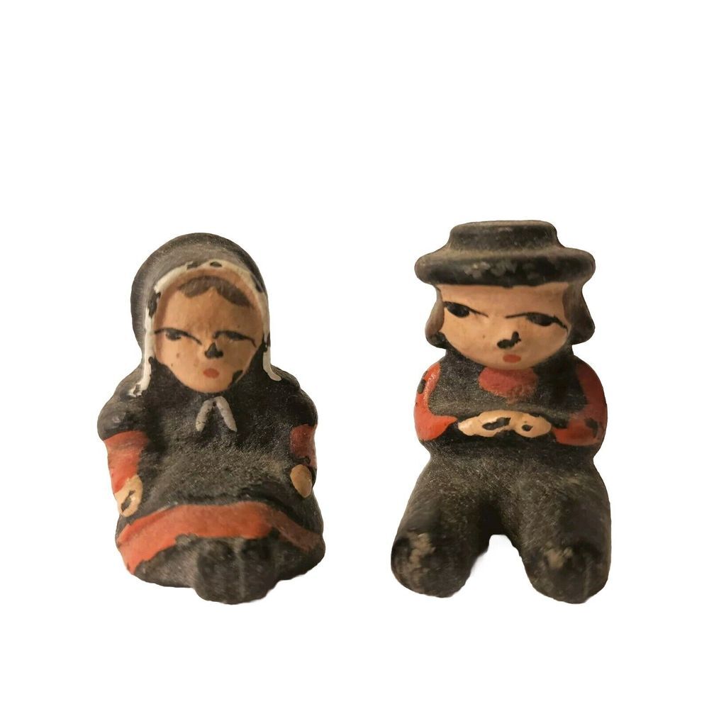 Vintage Cast Iron Amish Boy and Girl Miniature Figurines‎ 1.25"H Adorable, Tiny!